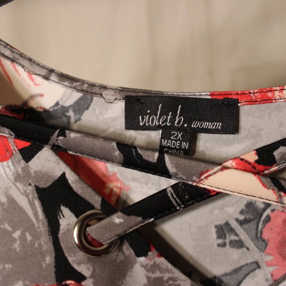 Violet B. dress with 3/4 bell sleeves. Black/red/grey/peach color. Size 2X. - Picture 3 of 4